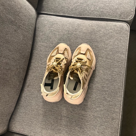 Dolce and Gabbana sneakers - Picture 3 of 4